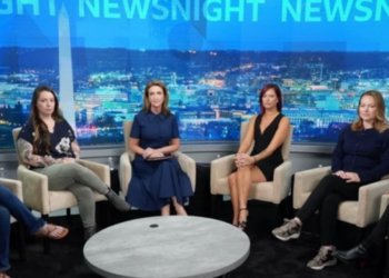 'Ele gostava de ver o medo nos nossos olhos': os relatos de mulheres aliciadas por Epstein à BBC