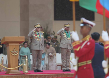 Líder do golpe em Mianmar renuncia ao comando das Forças Armadas para concorrer à Presidência