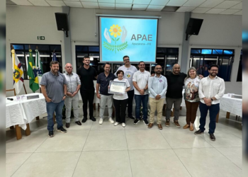 Apae é homenageada pela Câmara Municipal de Apucarana