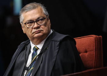 Presidente de CPI quer que Dino explique suspensões de quebra de sigilo de Lulinha e outros alvos