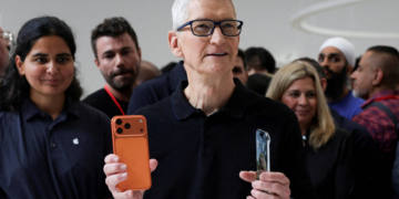 Tim Cook deixará cargo de CEO da Apple