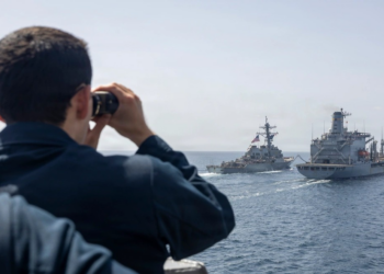 'Atirar e matar': Trump ordena que Marinha dos EUA ataque barcos que estejam colocando minas em Ormuz