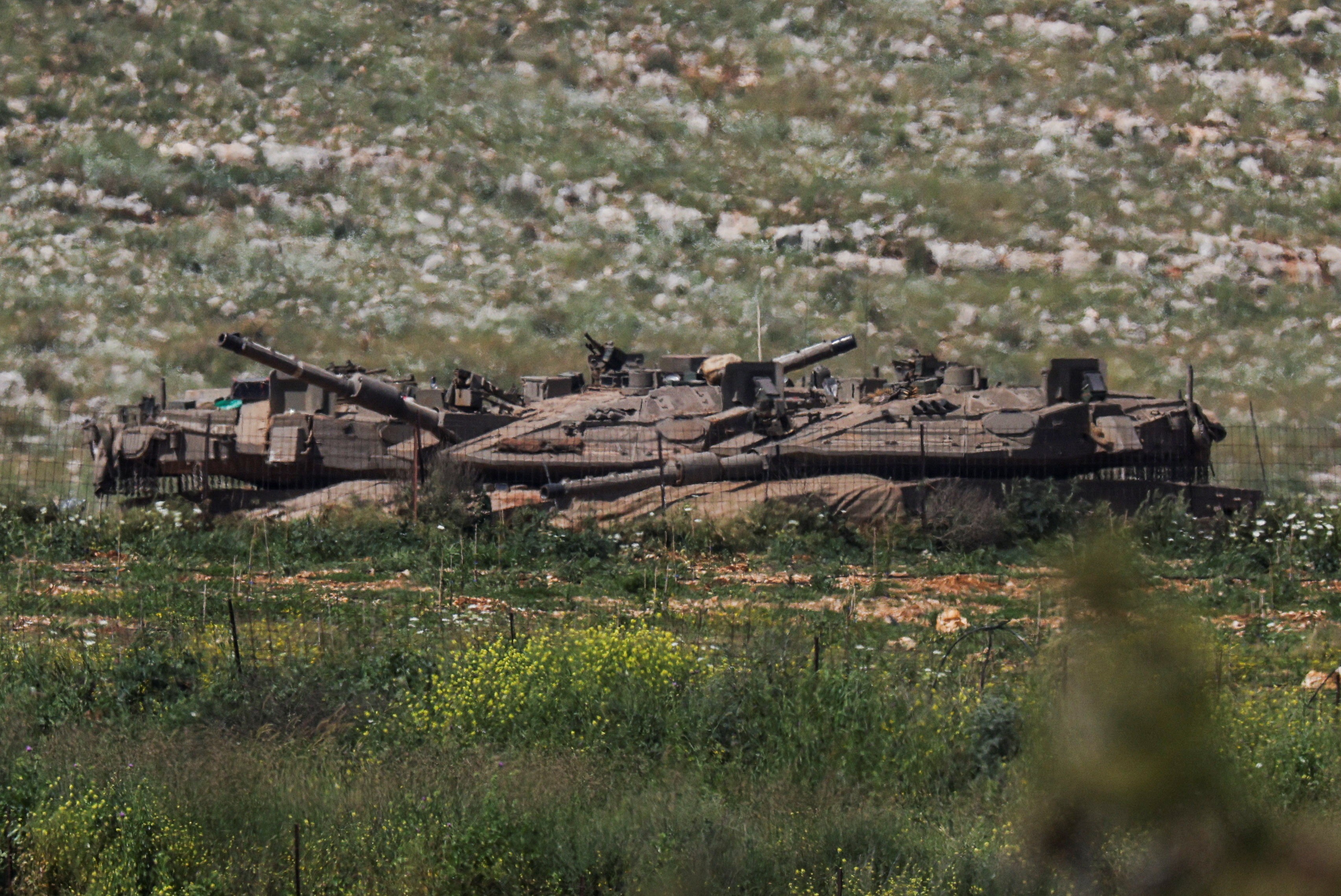 EUA vão enviar delegação ao Paquistão para negociação de paz, diz Casa Branca; chanceler do Irã também viajou ao país