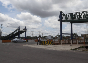 Obras da COP30 em Belém têm alagamento e parte de passarela removida