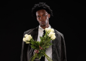 Cantor D4vd é preso suspeito de envolvimento em morte de garota de 14 anos nos EUA