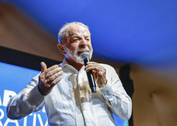 Lula diz que Trump 'não pode ficar ameaçando outros países com guerra o tempo todo'