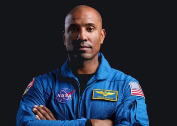 Quem é o astronauta cristão que viralizou ao falar de Deus no espaço?