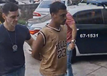 Homem é preso no Rio sob suspeita de cobrar R$ 10 mil de turista britânica por churrasquinho