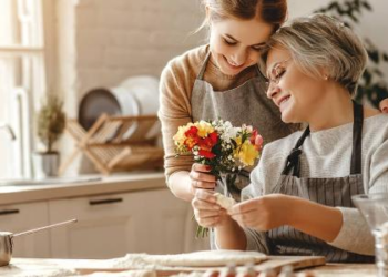 Frases de feliz dia das mães 2026: veja 57 mensagens tocantes para enviar