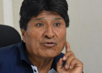 Suspenso na Bolívia julgamento contra Morales por suposto tráfico de menor
