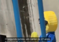 Turista norte-americano é preso após invadir recinto do macaco Punch em zoológico do Japão