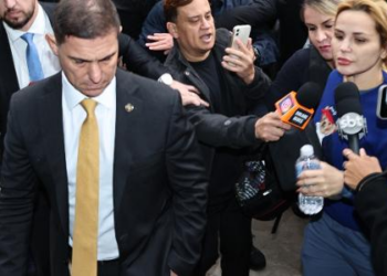 Suspeita de ligação com o PCC, Deolane é transferida para presídio em SP