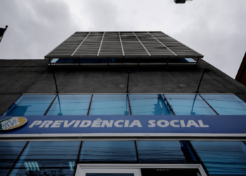 Aposentados do INSS vão receber R$ 2 bilhões em atasados da Justiça; veja quem tem direito