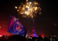 Com milhares nas ruas, Paris festeja segundo título do PSG na Champions