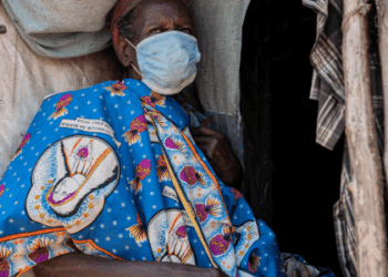 Ebola avança na África e OMS alerta para risco de epidemia como a de 2014