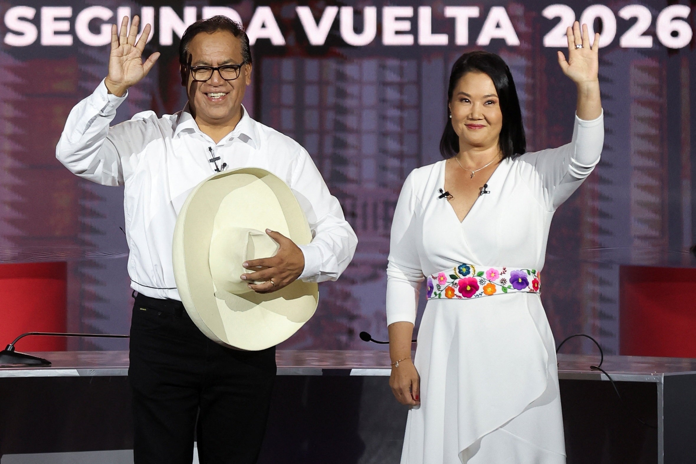 Quem são Roberto Sánchez e Keiko Fujimori, e o que poderá ser decisivo na eleição no Peru, um país 'ingovernável'