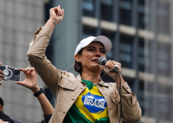 Michelle diz que 'não tem raiva de ninguém' e nega briga com Flávio em nova mensagem