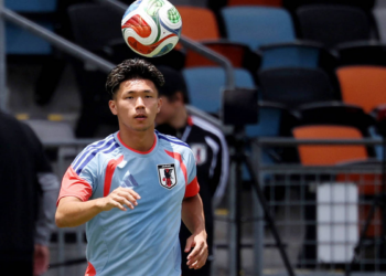 Atacante japonês diz que dá para jogar de igual para igual com o Brasil na Copa