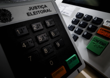 Multa para quem não vota é de R$ 3,51, valor que não é reajustado desde 1993