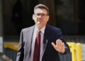 Futuro primeiro-ministro do Reino Unido, Andy Burnham vira líder do Partido Trabalhista