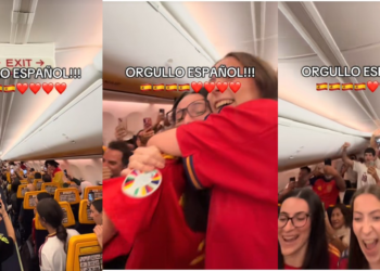 Piloto anuncia vitória da Espanha na Copa do Mundo durante voo; VÍDEO