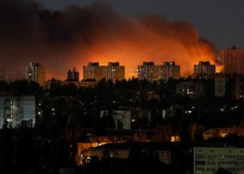 Explosões são ouvidas na capital da Ucrânia; prefeito fala em ataque