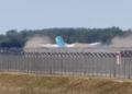 Avião levanta voo fora da pista em Munique, raspa a cauda e retorna ao aeroporto