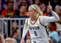 Estrela do basquete desafia o ativismo trans e vira símbolo de uma mudança nos EUA