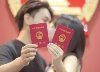 Como a falta de mulheres na China faz homens caírem em golpes de falsas noivas e perderem milhões
