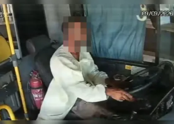 Paciente foge do hospital, furta ônibus e vai preso após confusão no trânsito