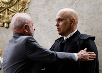 Aliados aconselham Lula a se afastar de Moraes e o veem como 'zumbi'