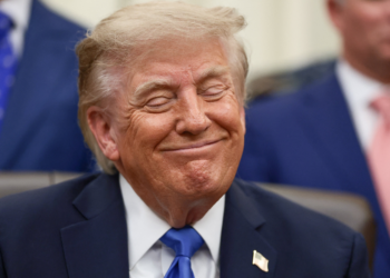 Trump cita 'boa relação com o Brasil' e afirma ter feito 'muita gente ser eleita' na América do Sul: 'Estão todos indo para a direita'