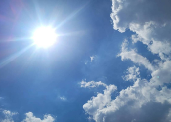 Calor forte marca início da semana na cidade de São Paulo
