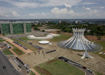 Quaest: Celina Leão lidera disputa ao Governo do DF com 39%, e Grass tem 23%