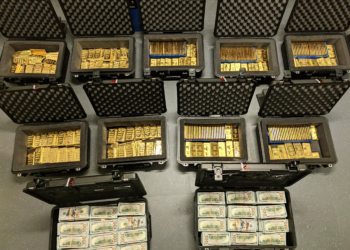 Barras de ouro e imóveis: ex-integrante da CIA confessa fraude com recursos do governo americano