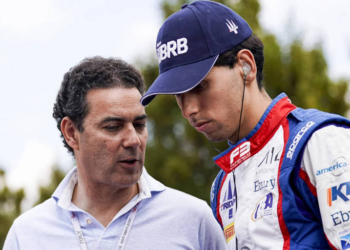 Chefe da Stock Car, pai de Bortoleto quer transformar corridas em plataforma de negócios