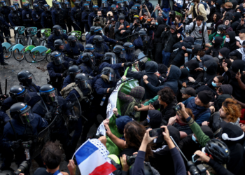 Uma geração em protesto: 'gen Z' usa redes sociais para tomar as ruas ao redor do mundo