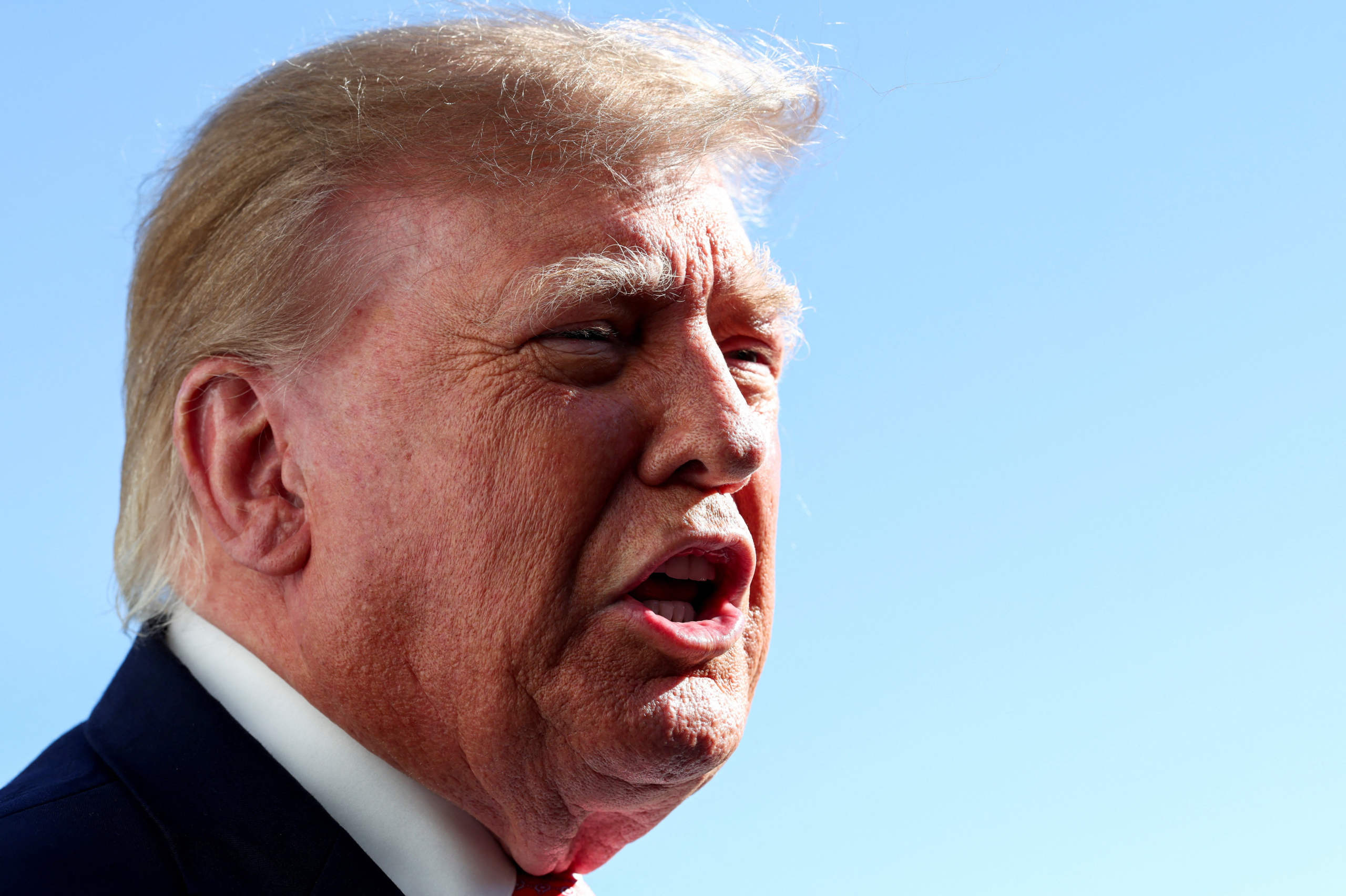 Reuters/Ipsos: aprovação de Trump bate recorde negativo e chega a 31%