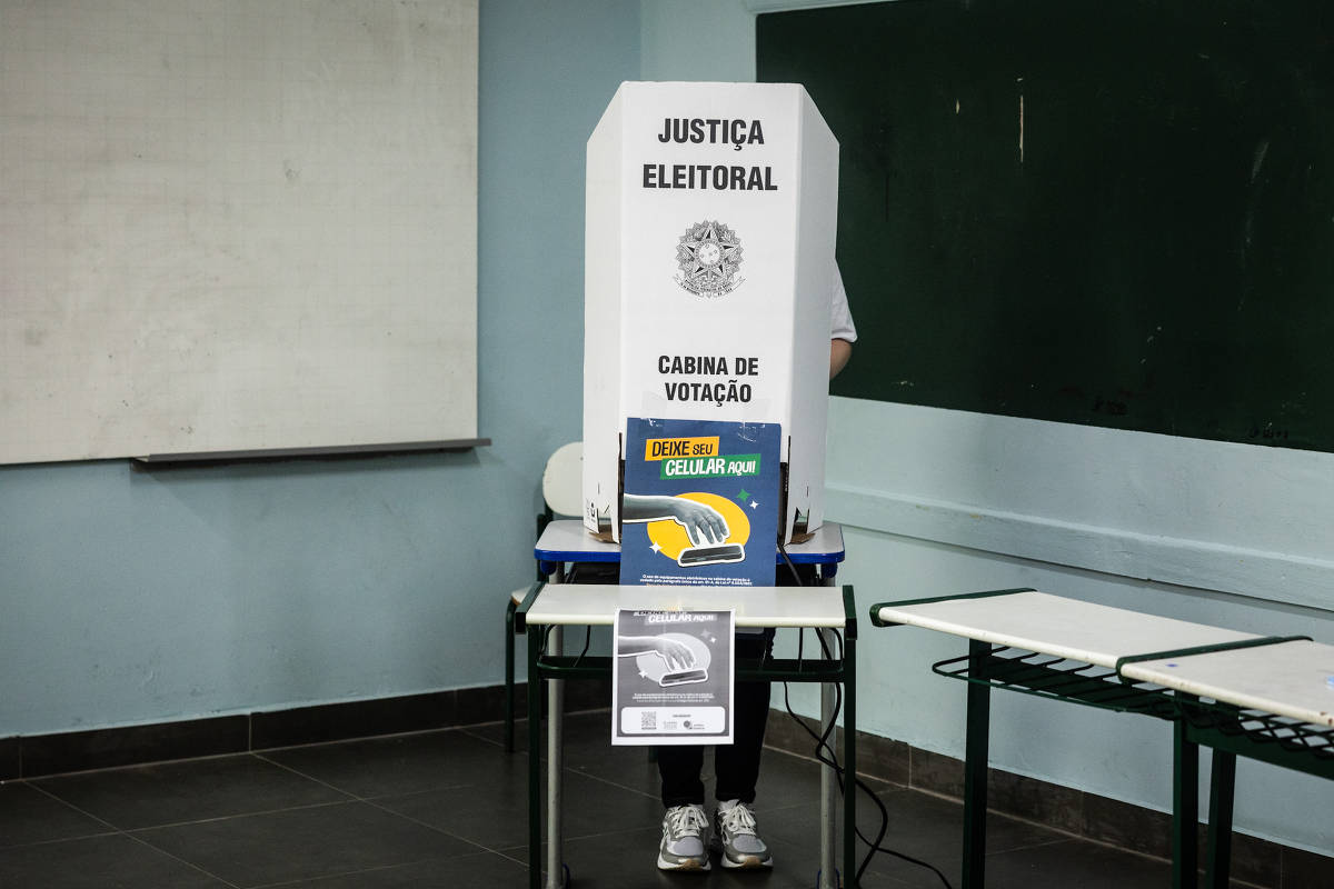 Votar no 2º turno das eleições vale como prova de vida do INSS; entenda